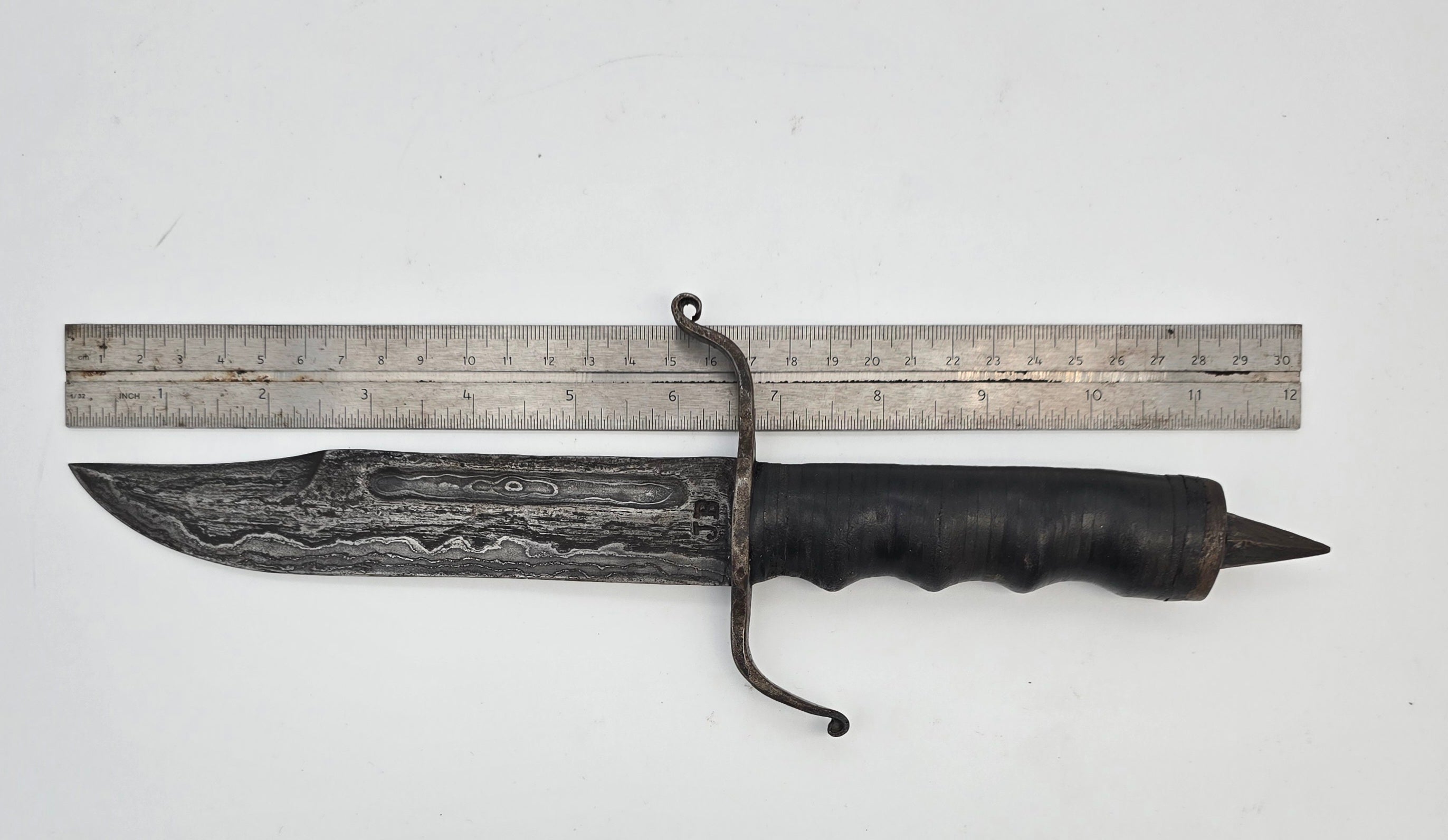 Pirate Bowie Survival Knife
